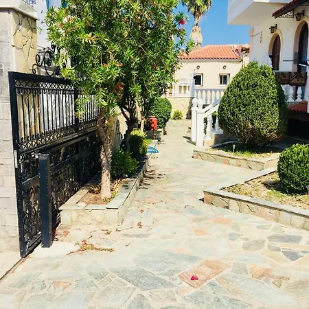 Seaside Daire Koróni